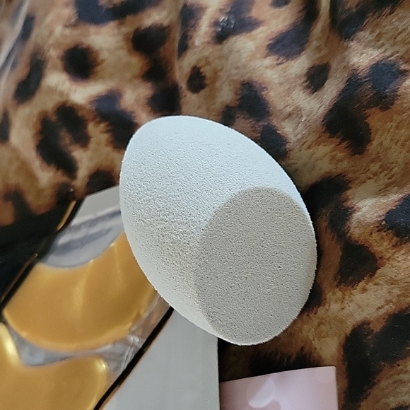 ๐ BEAUTY BUNDLE - Picture 2 of 9